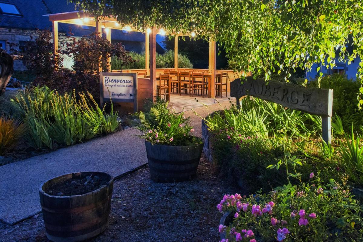 Domaine Le Puits De Jeanne Hotel Plouegat-Moysan Exterior photo